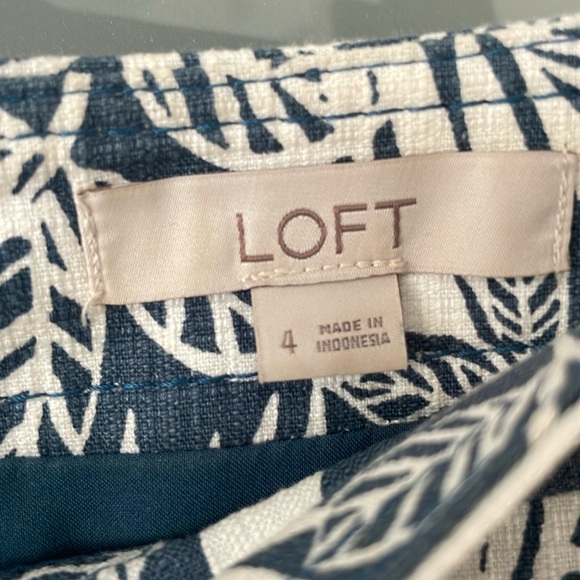 Loft blue and white print a-line short skirt - Picture 4 of 5